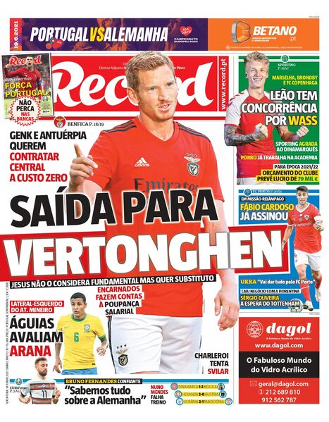 Descarregar capa em PDF de alta resolução