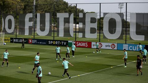 Agenda desportiva: Dois duelos ibéricos em dias frenéticos