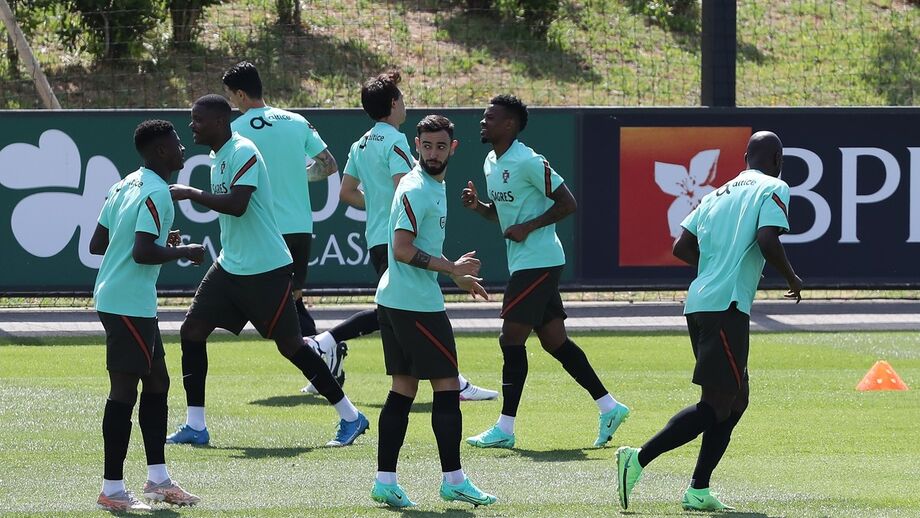 DÚVIDA. Ainda não há certezas quanto à disponibilidade do médio para o jogo de amanhã frente à Espanha