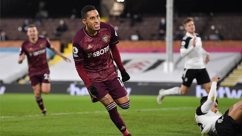 Raphinha com futuro incerto no Leeds: tubarões ingleses atentos ao jogador