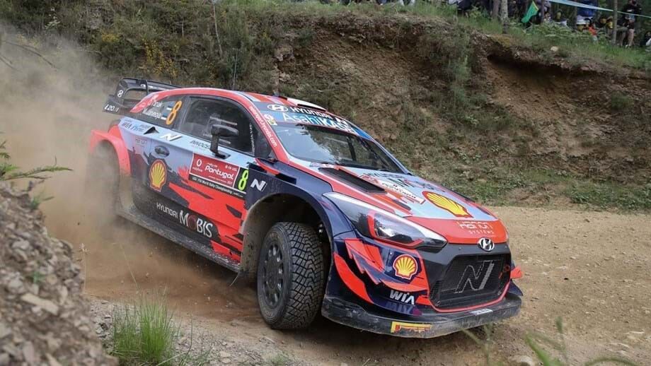 Rali da Sardenha: Ott Tänak volta a deixar via livre a Sébastien Ogier