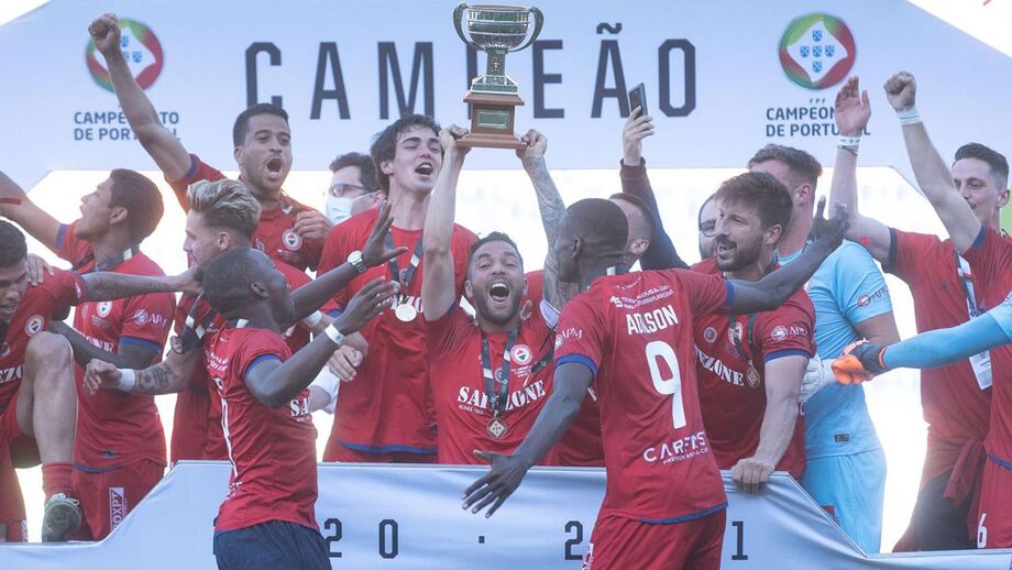 Trofense derrota Estrela da Amadora e conquista Campeonato de Portugal