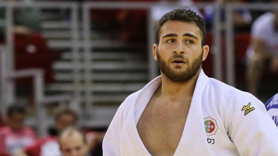 Mundiais: Anri Egutidze entra a ganhar - Judo - Jornal Record