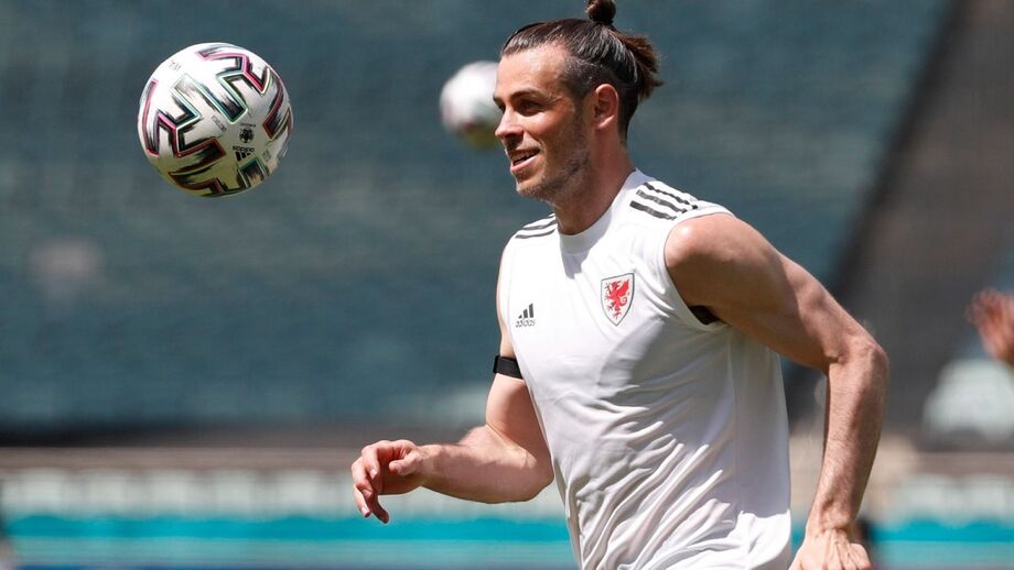 Fàbregas em defesa de Gareth Bale: «Era o golfe, a língua...»