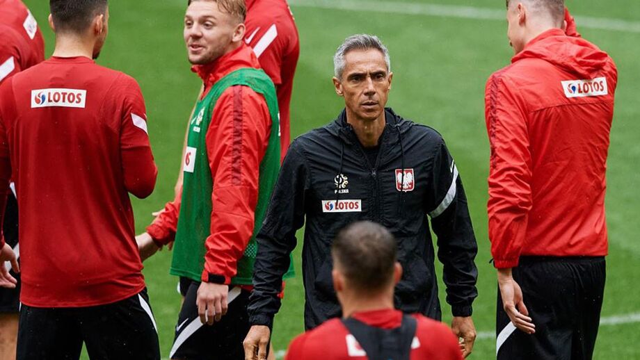 Polónia-Eslováquia: seleção de Paulo Sousa entra em ação