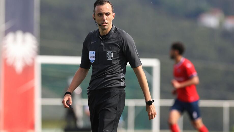João Pinheiro foi o melhor árbitro da temporada
