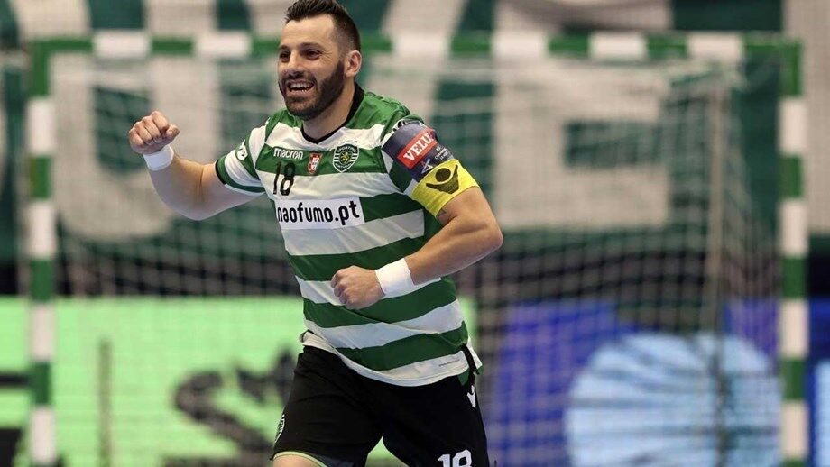 Carlos Carneiro agita leão