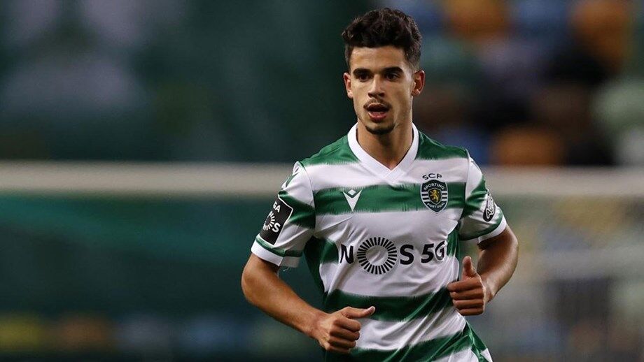 Tomás Silva a caminho do Vizela