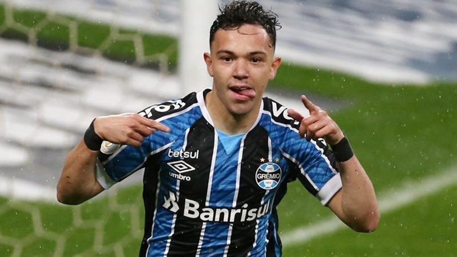 O 'bicho' não pára: Pepê trabalha nas férias para brilhar forte no Dragão