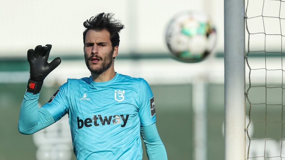 André Moreira abre mais uma vaga na baliza do Belenenses SAD