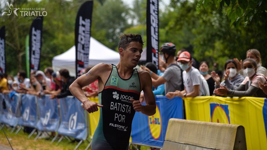 Ricardo Batista sagra-se campeão da Europa sub-23 de triatlo sprint