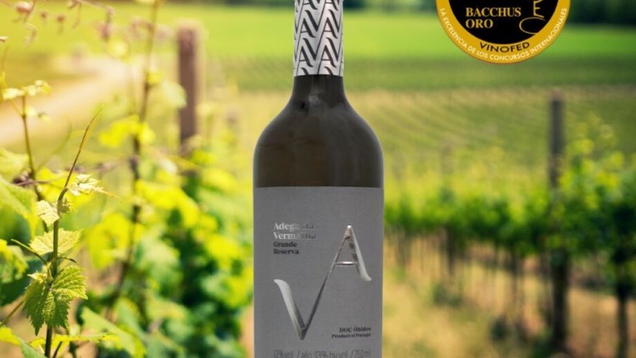 Vinho Adega da Vermelha Grande Reserva Branco, DOC Óbidos premiado em Concurso Internacional