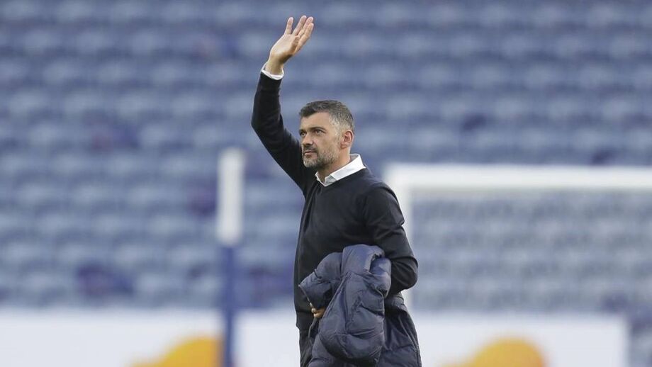 Comentário Record de André Monteiro