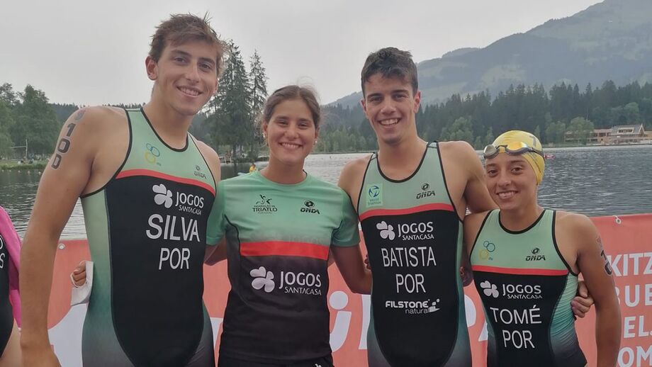 Miguel Silva, Gabriela Ribeiro, Ricardo Batista e Maria Ribeiro compuseram a equipa nacional