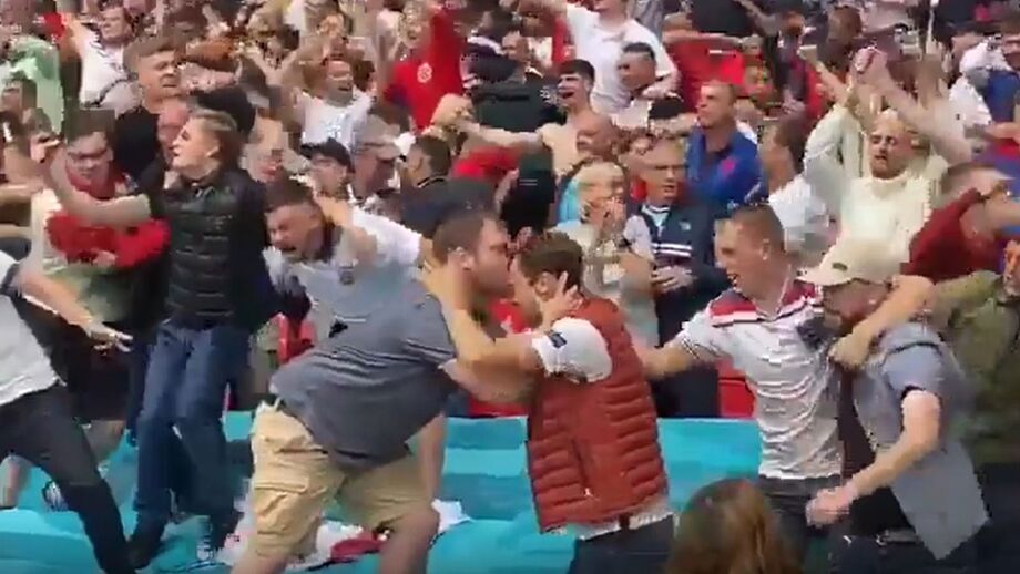 Extremo colocou a Inglaterra na frente do marcador e levou bancadas de Wembley à loucura