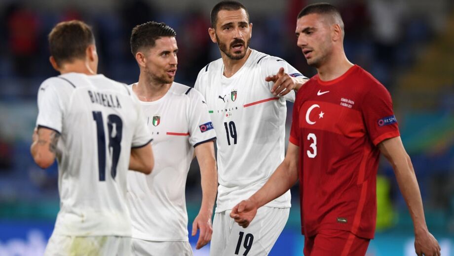 Fava calhou a Demiral: nunca um golo inaugural do Europeu ousou ser... na própria baliza