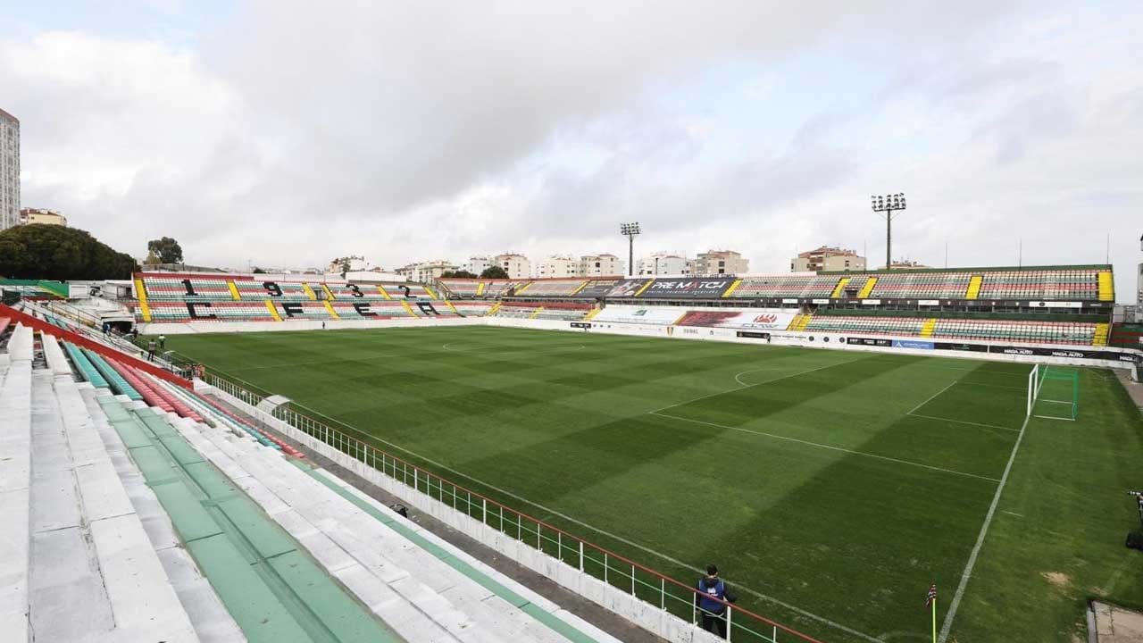 Estrela Da Amadora Defronta Equipa B No Jogo De Apresentação Aos Sócios ...