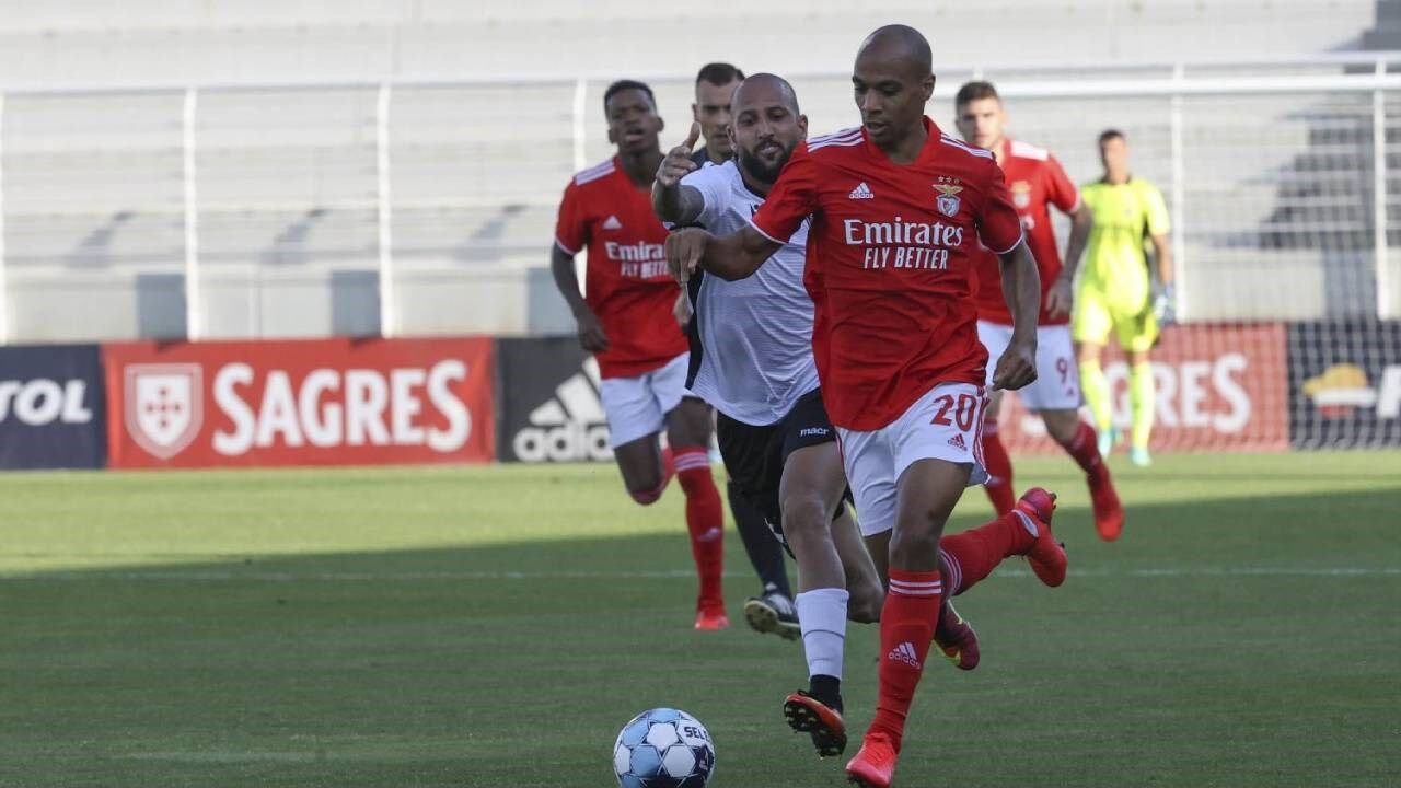 Benfica vence Casa Pia na estreia de João Mário pelas águias - Futebol