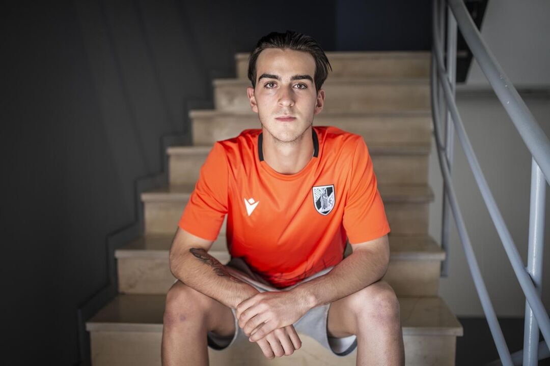 Tiago Gonçalves reforça os sub-23 do V. Guimarães - V. Guimarães ...
