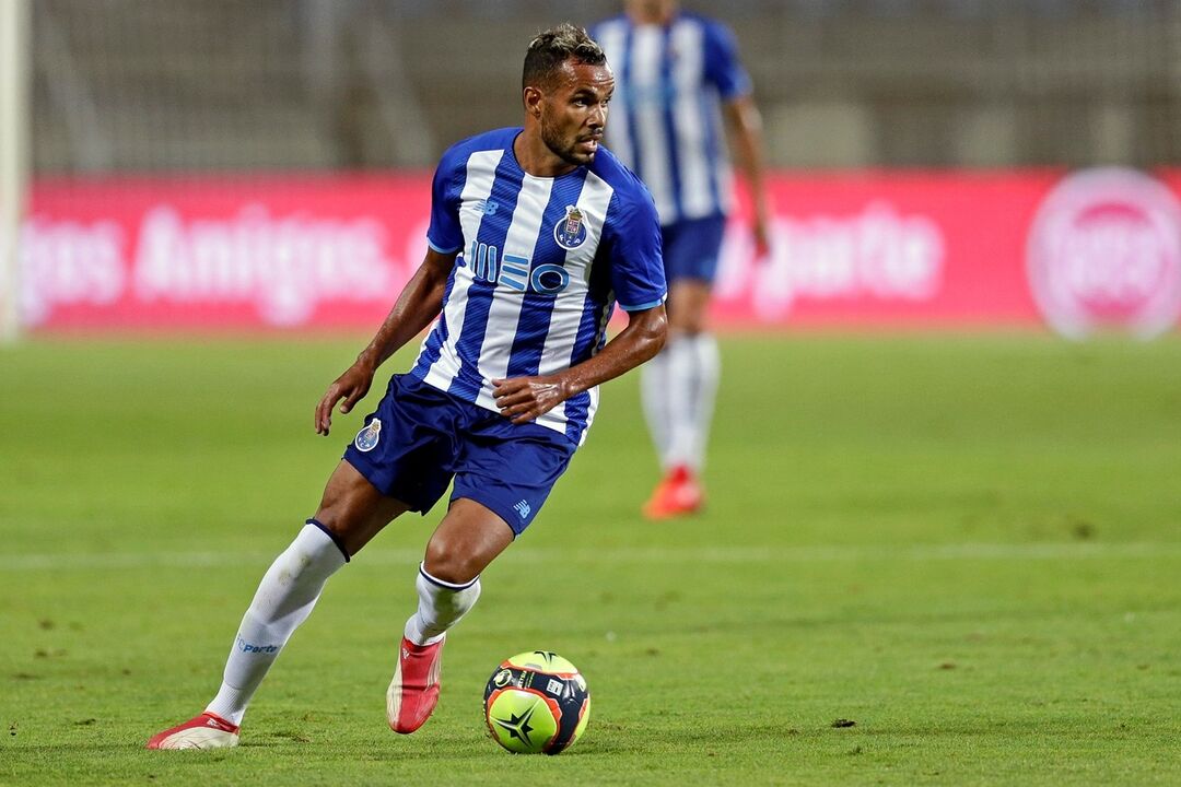 /fotosgeral/Fotos/2-39912986 (10674291) (Milenium)