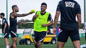 De Porro a Bruno Fernandes, os aplausos a Esgaio pelo regresso ao Sporting: «Estás onde mereces»