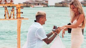 «Eu disse que sim!»: Cancelo pediu namorada em casamento nas Maldivas