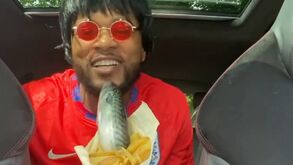 Patrice Evra apoia Inglaterra... com peixe e batatas fritas: «Vá lá, vocês conseguem!»