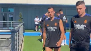 Forma física de Jovic dá que falar: sérvio apareceu assim no treino e adeptos do Real não perdoaram