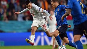 Pedri, um talento comparado a Iniesta... com apenas 18 anos