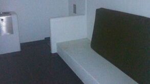 É numa cela assim que Vieira deve passar a noite