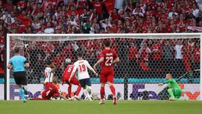 Infelicidade de Kjaer deu o empate à Inglaterra em Wembley: veja o golo