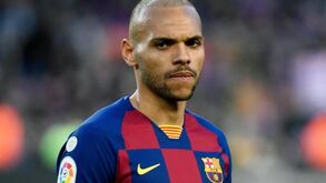 Milionário: Braithwaite não joga no Barça... mas é titular na equipa da 'Forbes'