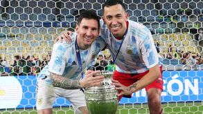 Marchesín partilha foto com Messi e assume: «Ganhar com a seleção não se compara com nada»