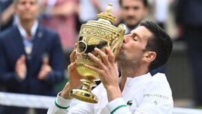 Novak Djokovic conquista Wimbledon e iguala recorde de títulos do Grand Slam