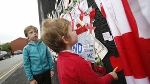 Mural de Rashford invadido com mensagens de apoio