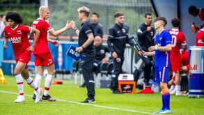 FIFA testa medidas revolucionárias: substituições ilimitadas e menos tempo de jogo em cima da mesa