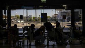 Cinco olímpicos portugueses que viajariam domingo só partem segunda-feira para Tóquio