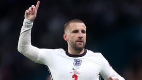 Luke Shaw terá feito os últimos três jogos do Euro'2020 com costelas partidas