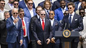 Tom Brady faz piada sobre Donald Trump durante visita à Casa Branca