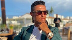Cristiano Ronaldo apresenta-se segunda-feira em Turim