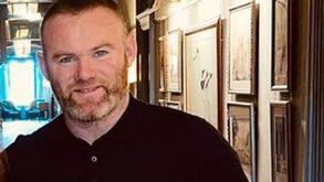 Rooney e a polémica com as três mulheres seminuas: amigo do treinador inglês conta tudo 
