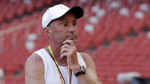 Treinador Alberto Salazar banido por abusos emocionais e físicos