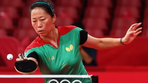 Fu Yu afastada pela número 3 mundial