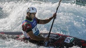 Antoine Launay nas meias-finais de canoagem slalom