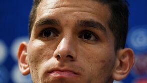 Lucas Torreira: Morte da mãe quase o levou a desistir do futebol
