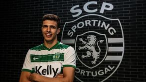 Francisco Costa junta-se ao irmão Martim e ao pai Ricardo no Sporting