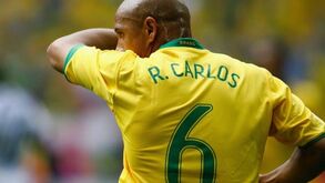 Roberto Carlos: Génio brasileiro 'passa o testemunho' a Luke Shaw