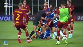 Entrada de Pepe sobre Mkhitaryan origina o caos no FC Porto-Roma