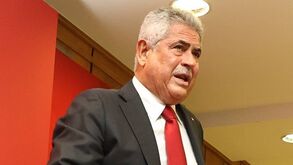 Juiz Carlos Alexandre mantém Vieira na prisão por duvidar das ações do Benfica, avança o CM
