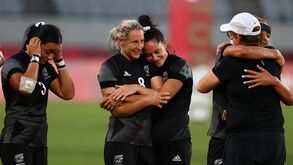 Nova Zelândia conquista ouro no râguebi de sete feminino